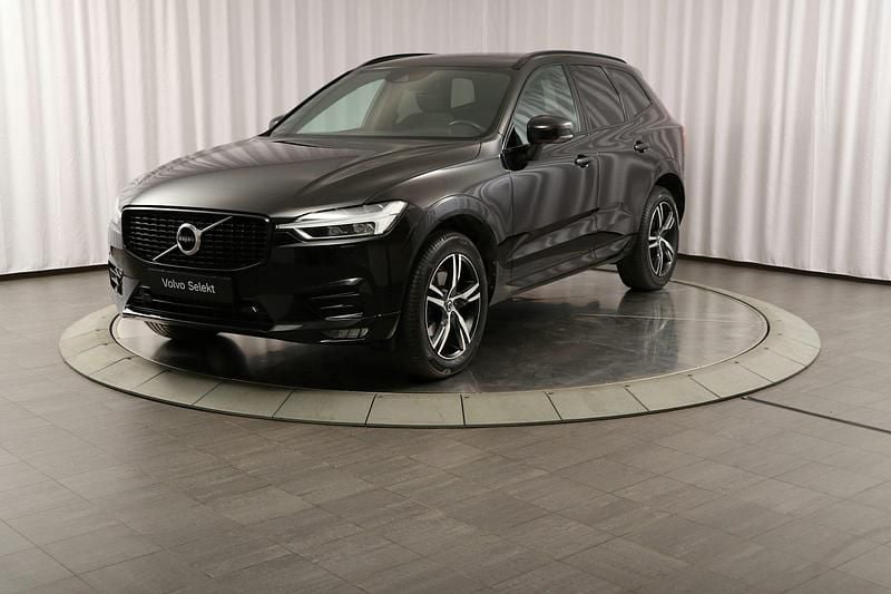Begagnad Volvo XC60 R-Design 197 HK (144 kW) 2020 Svart SUV