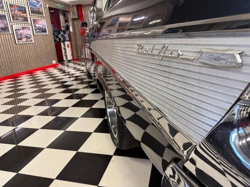 Begagnad Chevrolet Bel Air 220 HK (161 kW) 1957 Gråmetallic Sedan