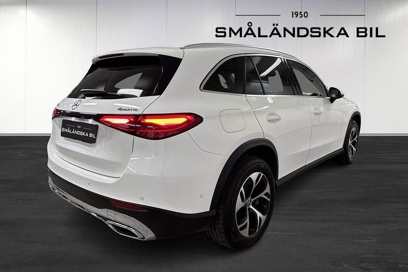 Begagnad Mercedes GLC300 313 HK (230 kW) 2023 Vit SUV