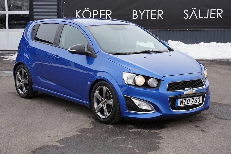 Begagnad Chevrolet Aveo 140 HK (102 kW) 2014 Boracay blue metallic