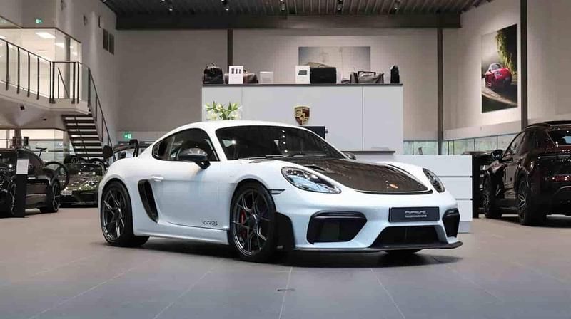 Vit Begagnad 2022 Porsche 718 Cayman GT4 Sportkupé | 1 595 000 kr (Marknadspris) - Bild 1/1