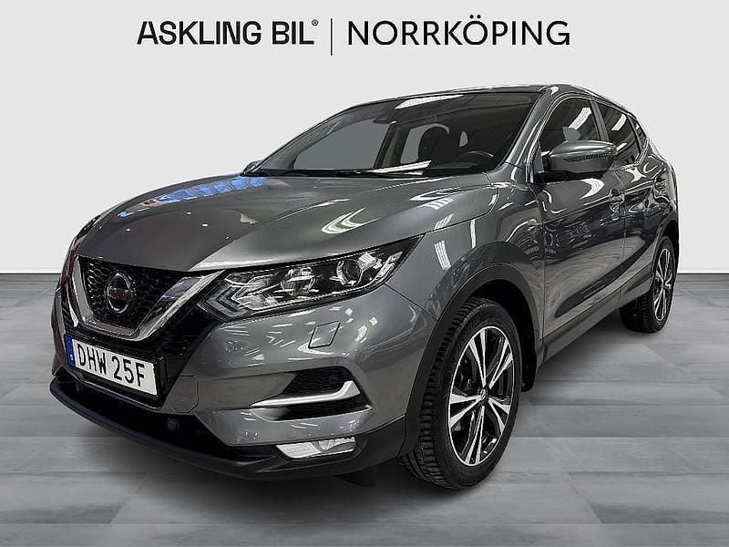Grå Begagnad 2019 Nissan Qashqai N-Connecta SUV | 189 000 kr (Marknadspris) - Bild 1/4