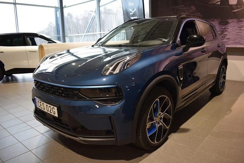 Blå Begagnad 2024 Lynk & Co 01 SUV | 319 000 kr (Bra pris) - Bild 1/1
