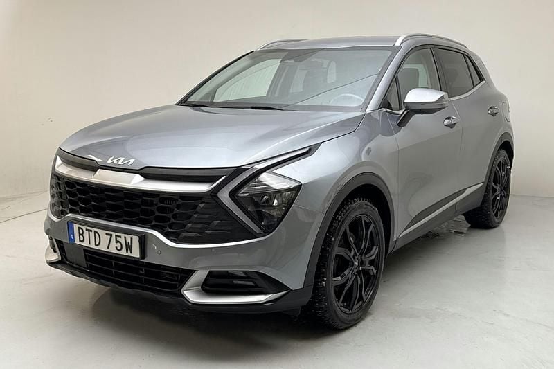 Grå Begagnad 2023 Kia Sportage SUV | 265 000 kr (Superpris) - Bild 1/4