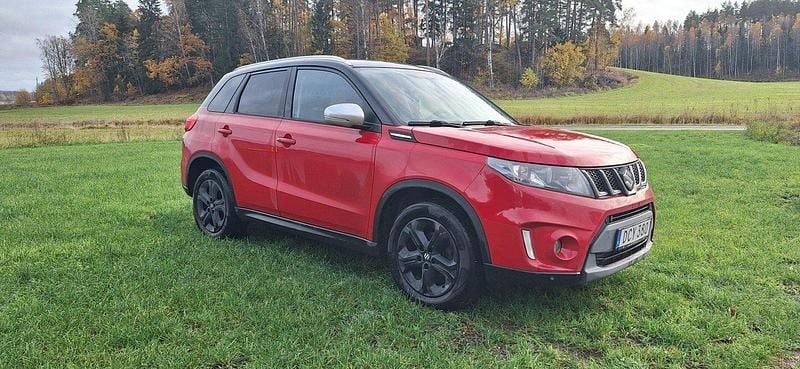 Röd Begagnad 2017 Suzuki Vitara SUV | 127 000 kr (Bra pris) - Bild 1/4