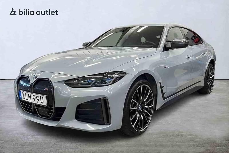 Begagnad BMW i4 442 kW (601 HK) 2022 Grå Sedan
