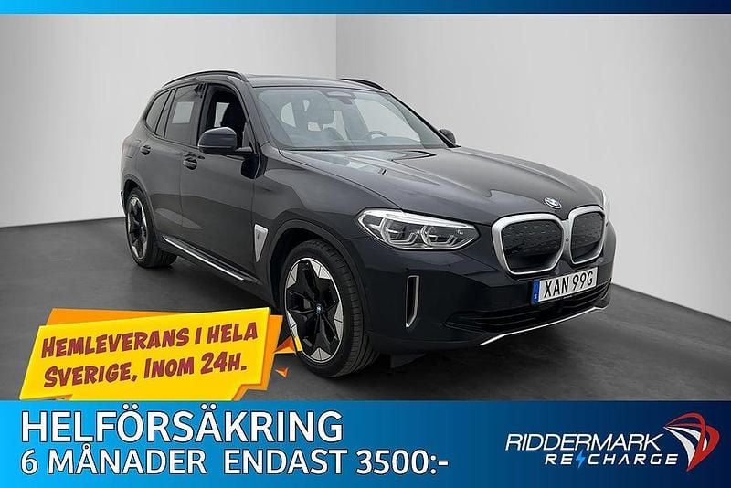 Svart Begagnad 2021 BMW iX3 SUV | 419 900 kr (Marknadspris) - Bild 1/3