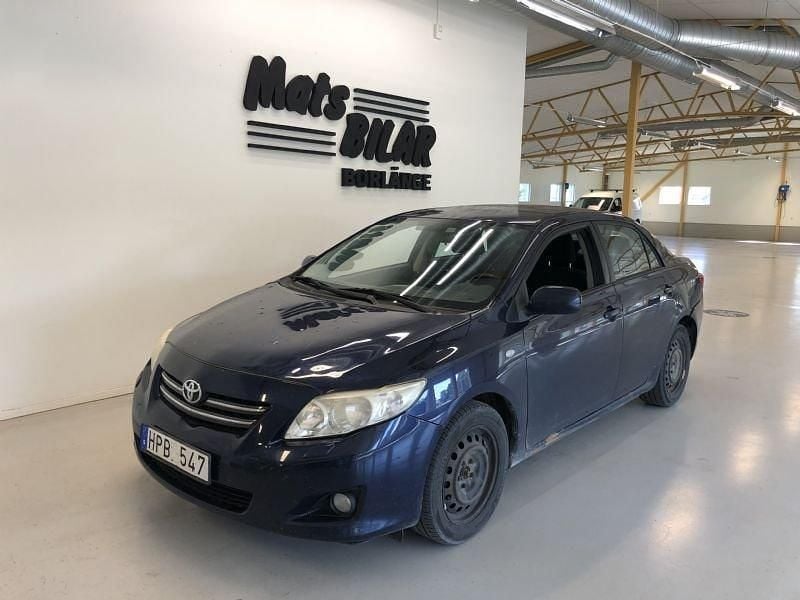 Mörkblå Begagnad 2008 Toyota Corolla Sedan | 29 900 kr (Marknadspris) - Bild 1/4