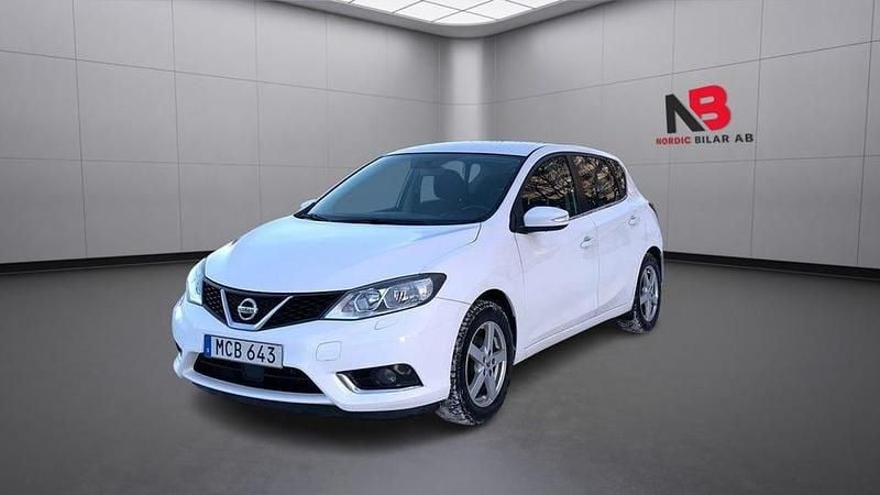 Vit Begagnad 2015 Nissan Pulsar Halvkombi | 69 900 kr (Bra pris) - Bild 1/4