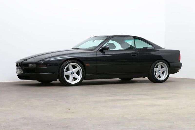 Begagnad BMW 850 M Sport 301 HK (221 kW) 1992 Svart Sportkupé