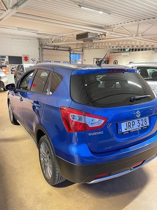 Begagnad Suzuki SX4 120 HK (88 kW) 2015 Blå Kombi
