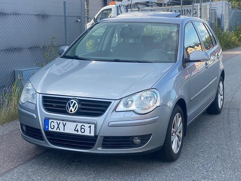 Silver Begagnad 2008 VW Polo Halvkombi | 25 000 kr (Marknadspris) - Bild 1/4