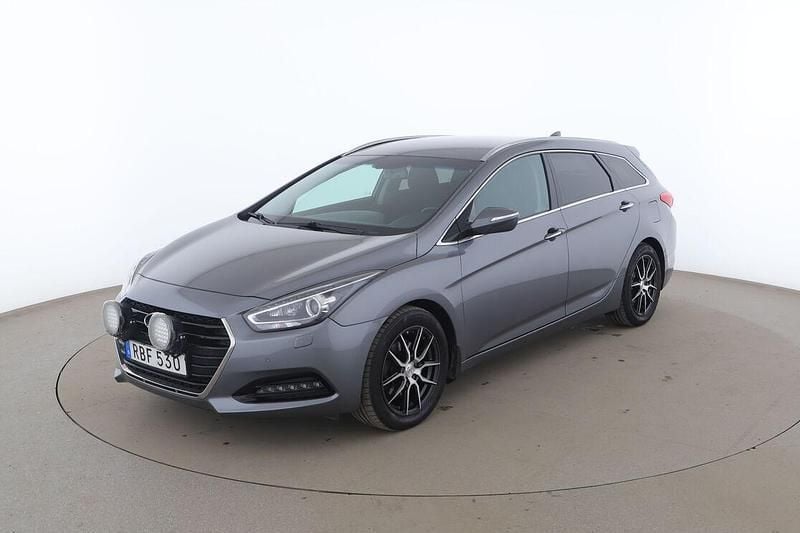 Silver Begagnad 2016 Hyundai i40 Kombi | 126 000 kr (Marknadspris) - Bild 1/3