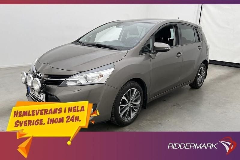 Mörkgrå Begagnad 2016 Toyota Verso Active Minibuss | 179 800 kr (Lite dyr) - Bild 1/3