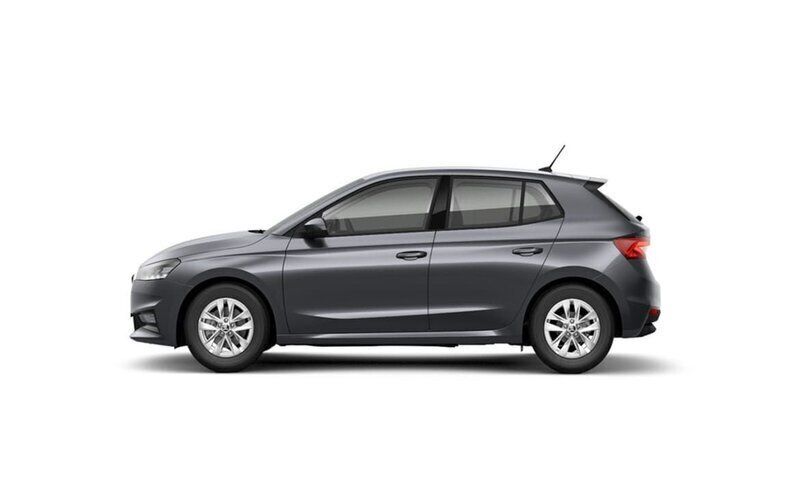 Silver Ny 2024 Skoda Fabia Selection Halvkombi | 273 100 kr (Marknadspris) - Bild 1/4
