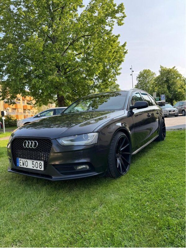 Grå Begagnad 2013 Audi A4 Kombi | 95 000 kr (Lite dyr) - Bild 1/4