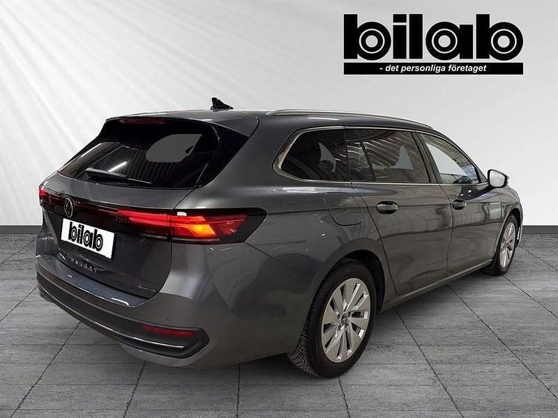 Begagnad VW Passat Business 193 HK (141 kW) 2024 Grå Kombi
