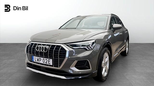Begagnad Audi Q3 Advanced 150 HK (110 kW) 2024 Grå SUV