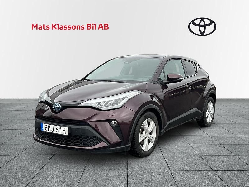 Begagnad Toyota C-HR Edition 124 HK (91 kW) 2022 Lila SUV