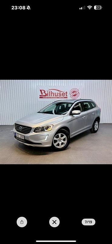 Silver Begagnad 2014 Volvo XC60 Momentum SUV | 143 000 kr (Marknadspris) - Bild 1/4