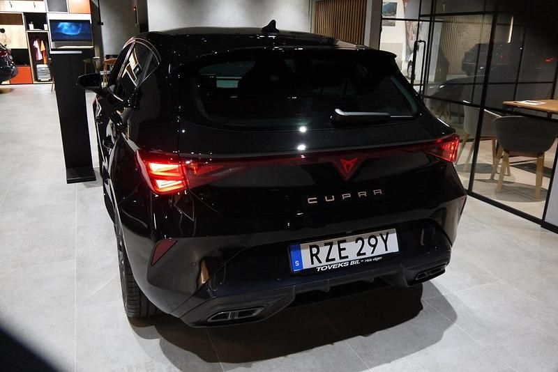 Ny Cupra Leon 2026 Svart
