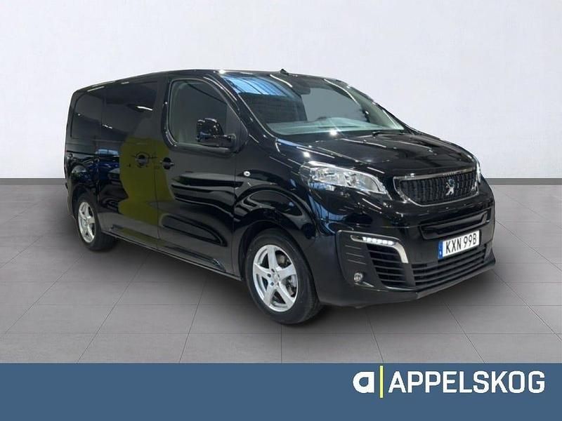 Begagnad Peugeot e-Expert 100 kW (136 HK) 2021 Svart Van