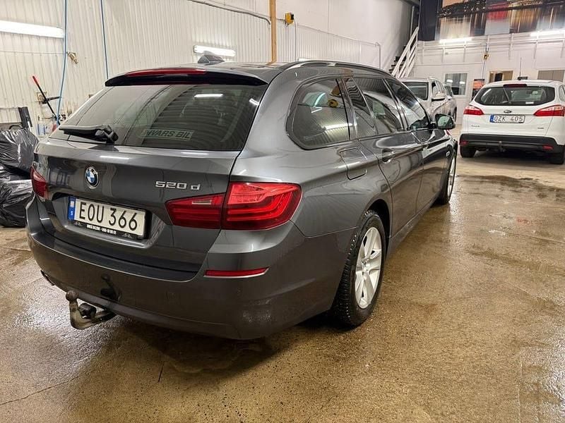 Begagnad BMW 520 190 HK (139 kW) 2016 Grå Kombi