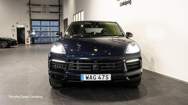 Begagnad Porsche Cayenne Platinum Edition 2023 Blå SUV