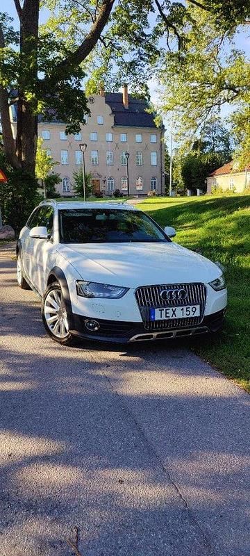 Vit Begagnad 2015 Audi A4 Allroad Kombi | 159 000 kr (Marknadspris) - Bild 1/4
