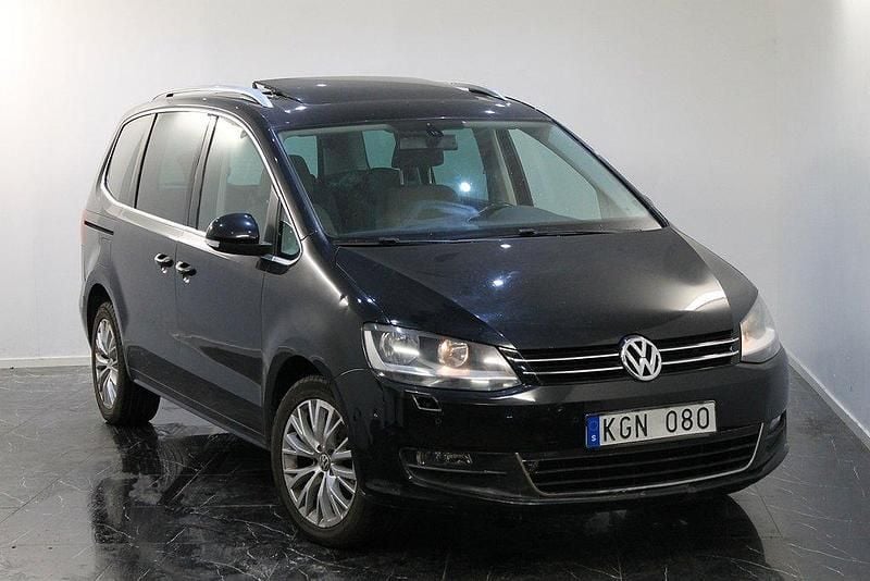 Svart Begagnad 2010 VW Sharan Minibuss | 99 990 kr (Lite dyr) - Bild 1/4