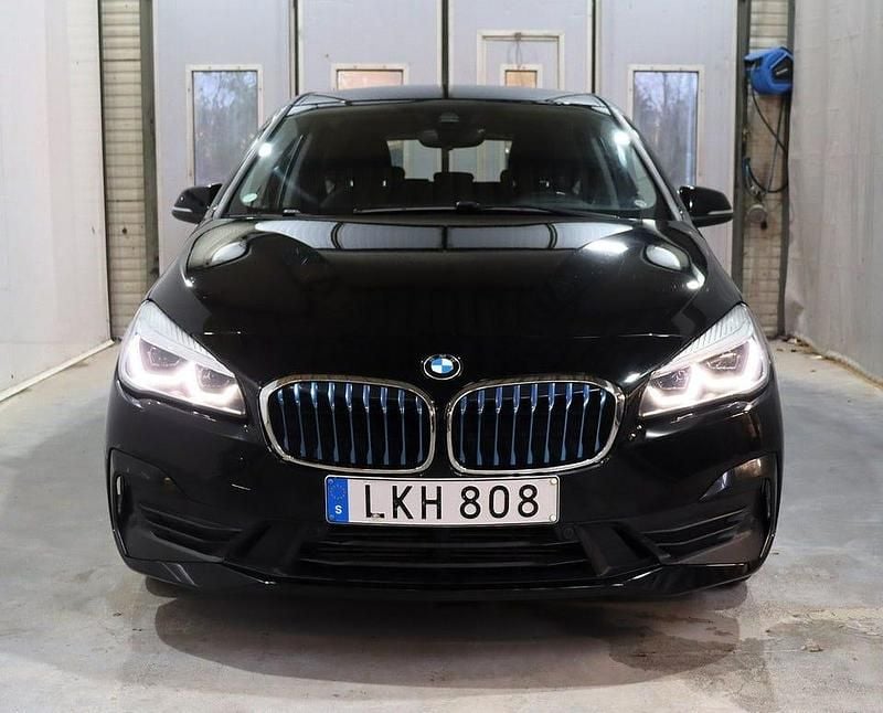 Begagnad BMW 225 Active Tourer 224 HK (164 kW) 2019 Svart Minibuss