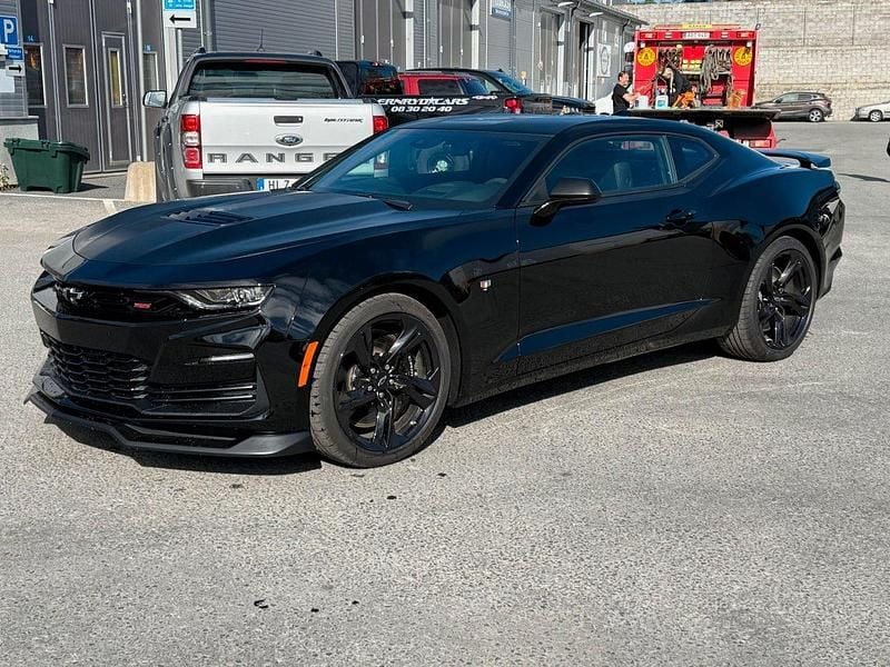 Svart Ny 2024 Chevrolet Camaro SS Sportkupé | 849 000 kr - Bild 1/4