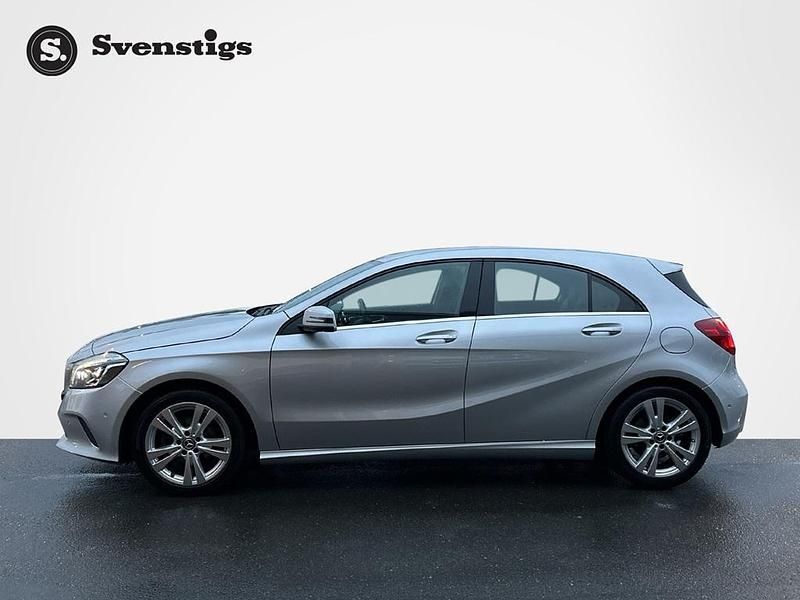 Begagnad Mercedes A180 109 HK (80 kW) 2017 Silver Kombi