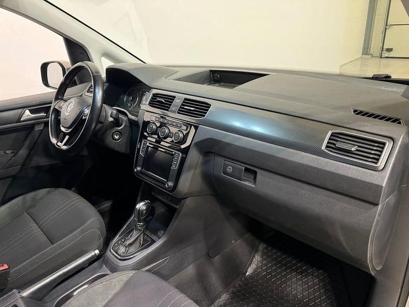 Begagnad VW Caddy 150 HK (110 kW) 2018 Brun Minibuss