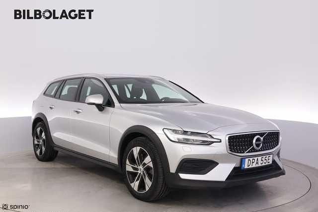 Begagnad 2022 Volvo V60 CC Kombi | 349 800 kr (Bra pris) - Bild 1/4