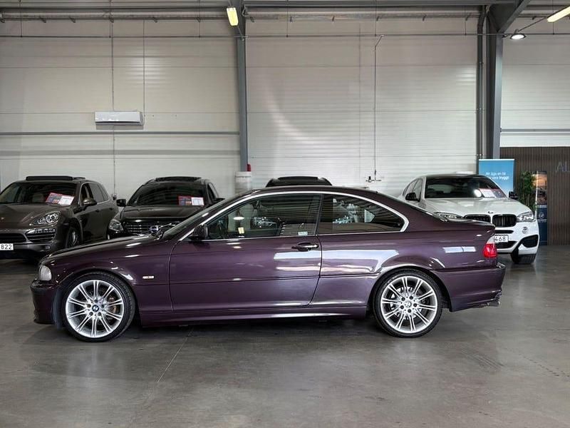 Begagnad BMW 325 192 HK (141 kW) 2001 Lila Sportkupé