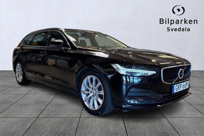 Svart Begagnad 2019 Volvo V90 Momentum Kombi | 239 990 kr (Marknadspris) - Bild 1/4