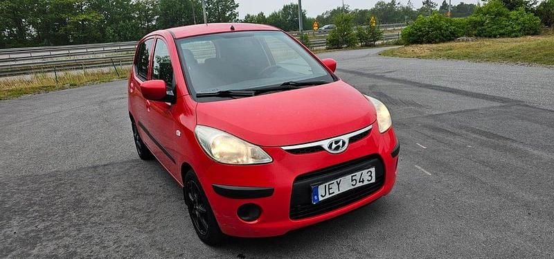 Röd Begagnad 2009 Hyundai i10 Halvkombi | 18 000 kr (Bra pris) - Bild 1/4
