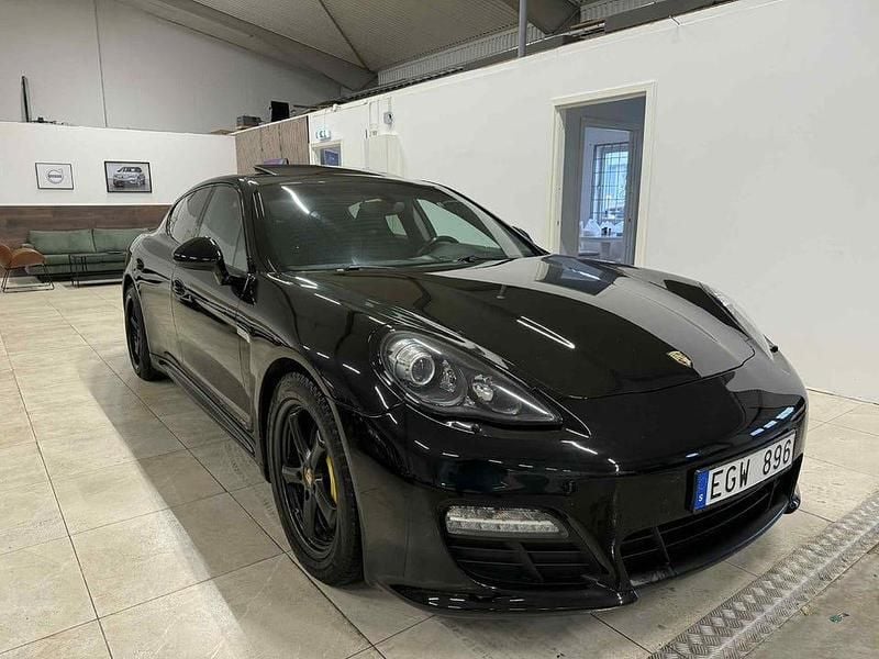 Begagnad Porsche Panamera 4S 400 HK (294 kW) 2011 Svart Sedan