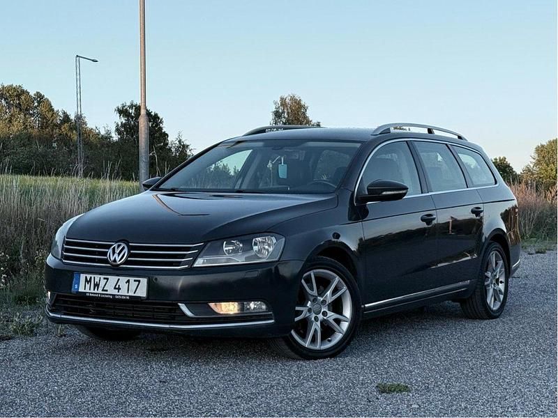 Grå Begagnad 2013 VW Passat GT Kombi | 59 999 kr (Bra pris) - Bild 1/4