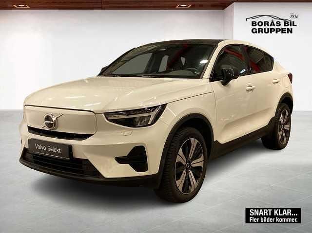 Vit Begagnad 2023 Volvo C40 Core SUV | 389 000 kr (Marknadspris) - Bild 1/4