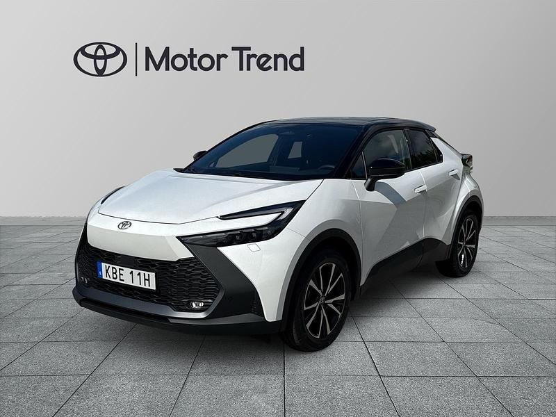 Begagnad Toyota C-HR Style 226 HK (166 kW) 2025 Vit SUV