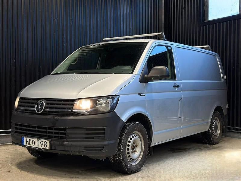Silver Begagnad 2016 VW T6 Van | 109 900 kr (Bra pris) - Bild 1/4