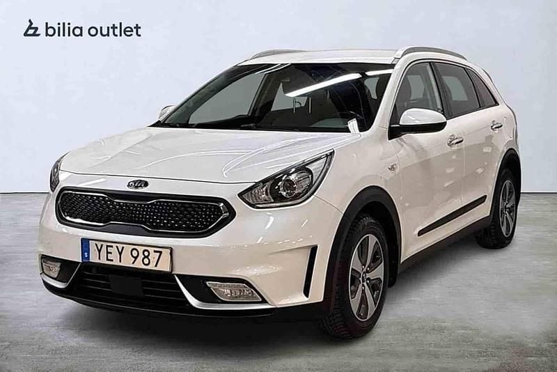 Vit Begagnad 2017 Kia Niro SUV | 129 900 kr (Marknadspris) - Bild 1/1