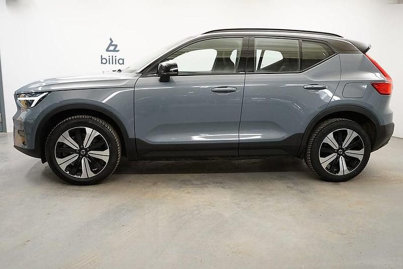 Begagnad Volvo XC40 Core 185 kW (252 HK) 2022 Grå SUV