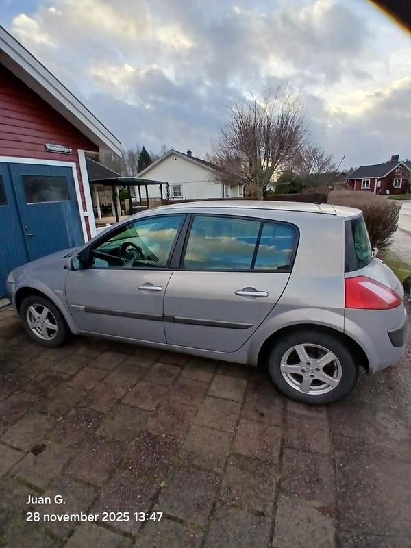Begagnad 2006 Renault Mégane II Halvkombi | 23 500 kr (Dyr) - Bild 1/4