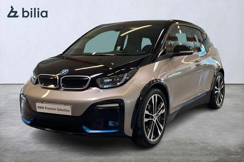 Silver Begagnad 2022 BMW i3 Comfort Edition Halvkombi | 249 000 kr (Bra pris) - Bild 1/3