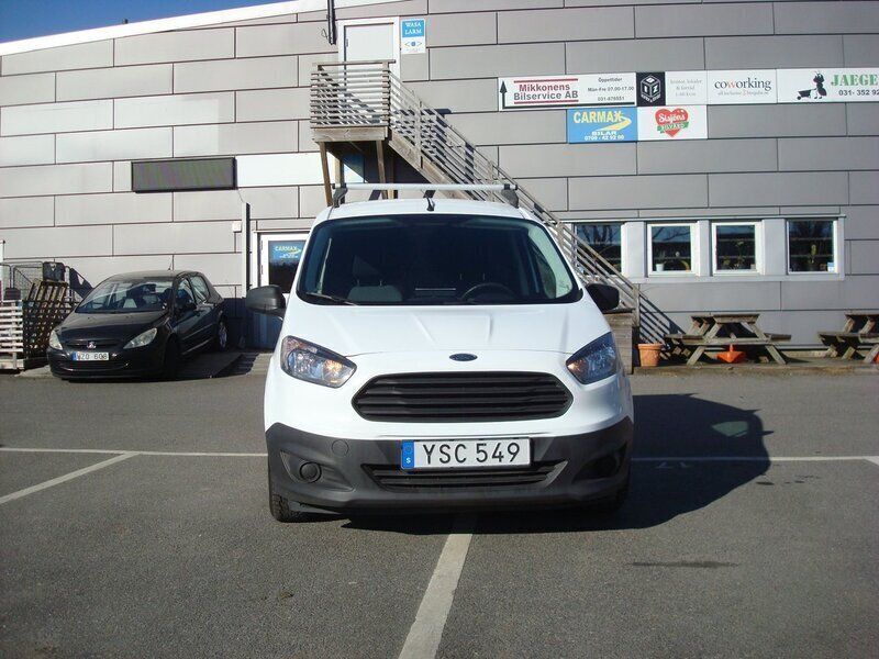 Vit Begagnad 2018 Ford Transit Van | 89 900 kr (Marknadspris) - Bild 1/4