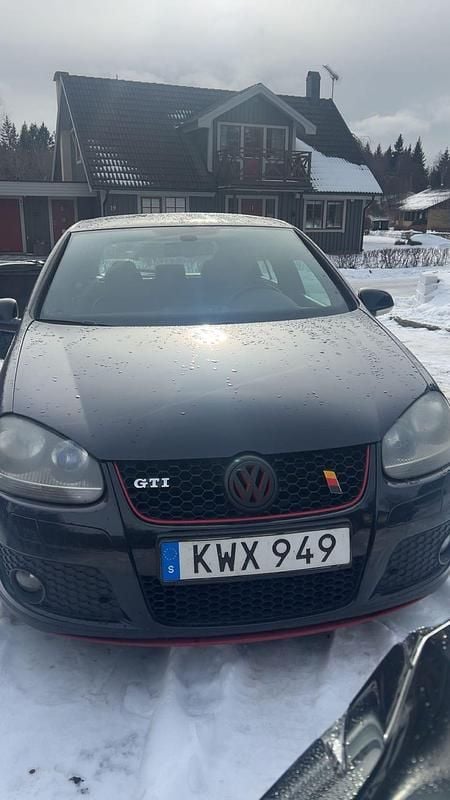 Begagnad VW Golf V GTI 200 HK (147 kW) 2007