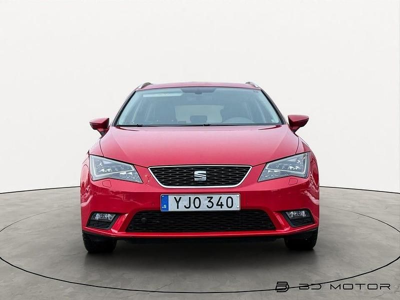 Begagnad Seat Leon ST Style 110 HK (80 kW) 2016 Röd Kombi